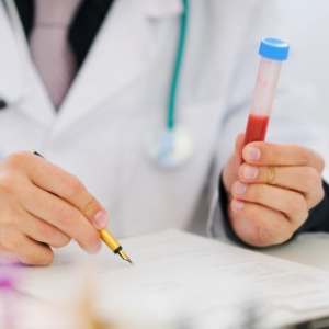 Здавати кров та її компоненти під час пандемії COVID-19 безпечно!