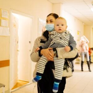 Захистіть дитину від невиліковного паралічу, спричиненого поліомієлітом! Буклет для батьків